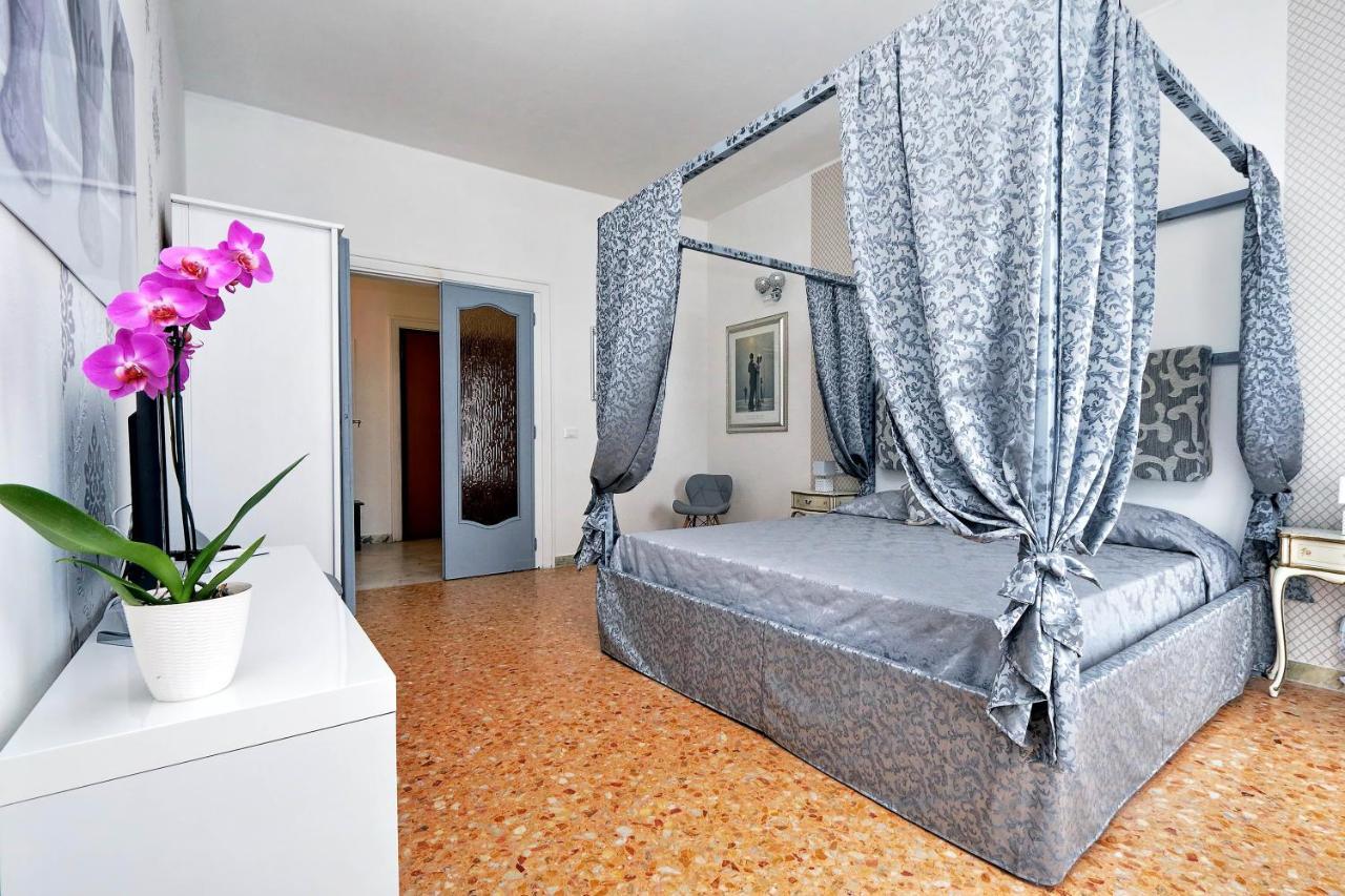 Merulana Suite S.Peter Rom Exteriör bild