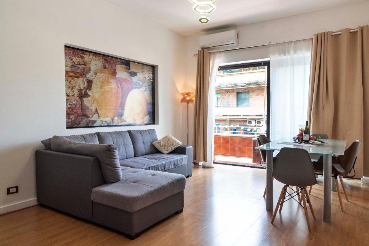 Merulana Suite S.Peter Rom Exteriör bild